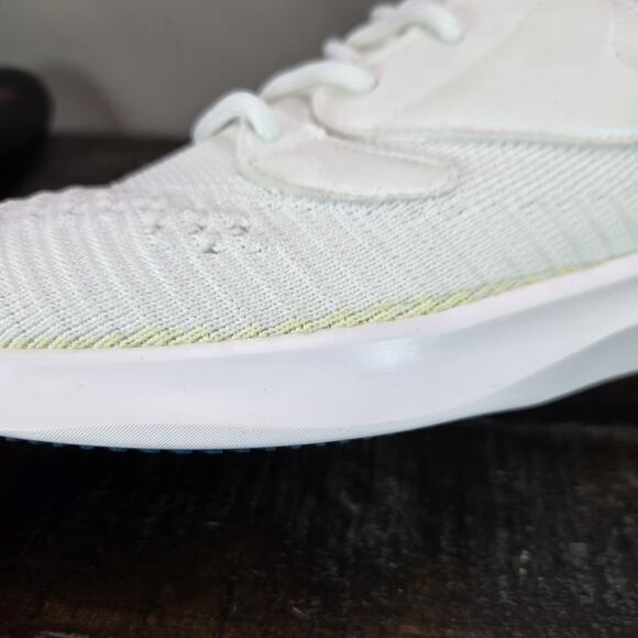 Vessi Everyday Move Mens Size 7 Waterproof Shoes Sneakers Polar White